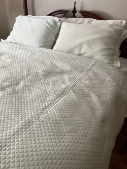 Restoration Hardware Queen Quilt/Coverlet and 2 Matching Shams