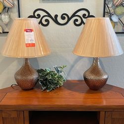 2 Matching Lamps