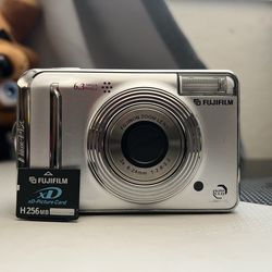 Fujifilm FinePix A600 6.3MP Digital Camera