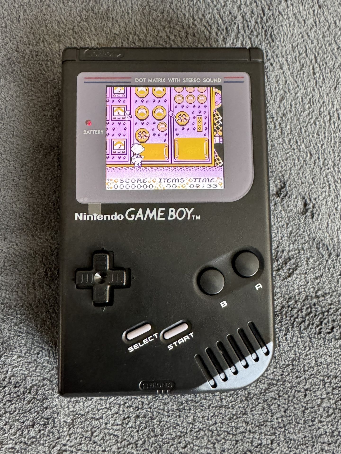 Nintendo Gameboy DMG With Game