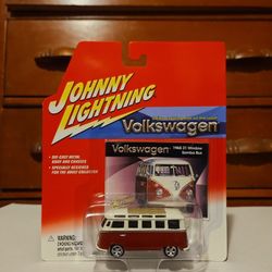2002 Johnny Lightning 1965 21 Window Samba Bus