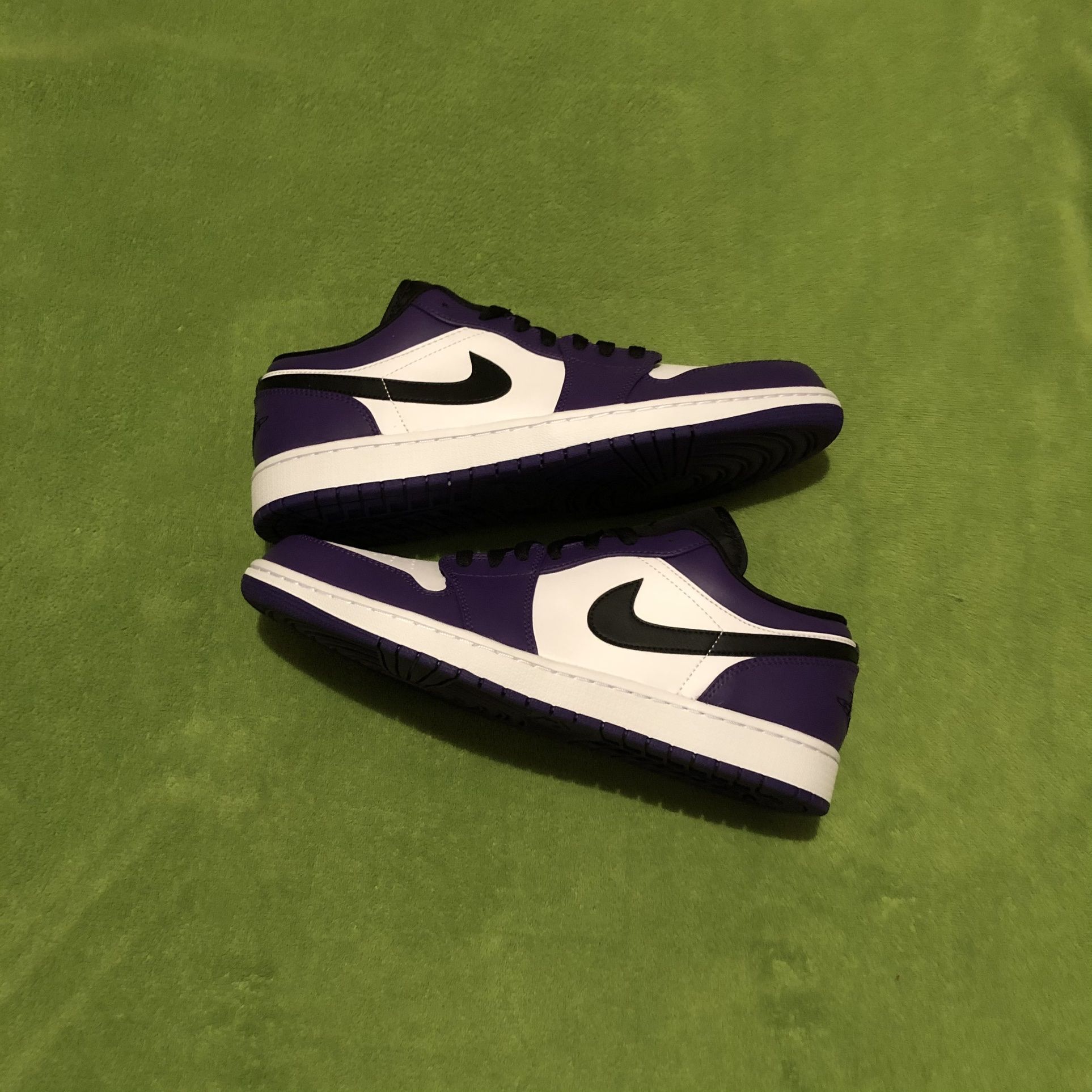 Jordan 1 Low Court Purple
