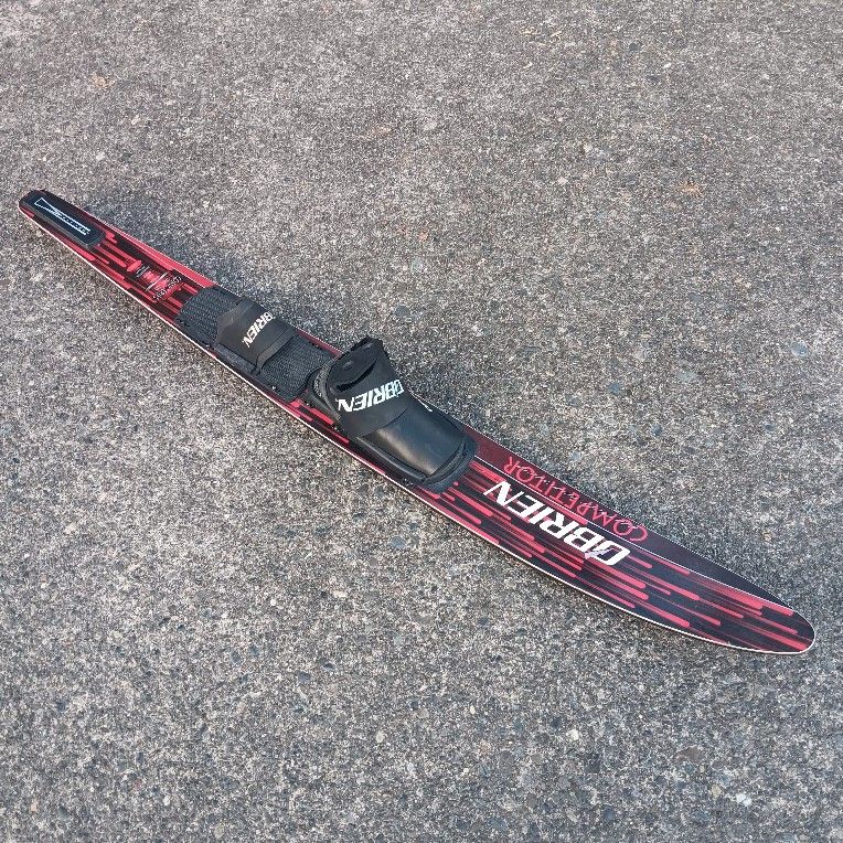 Obrien Watter Ski Excellent Condition(Ajustabule Binding) For Pick Up Fremont Seattle. No Low Ball Offers Please. No Trades