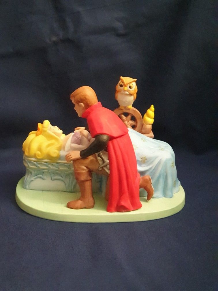 Disney's Magic Memories Sleeping Beauty Ceramic Figurine