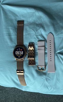 Womens Rose Gold Fossil Smartwatch 