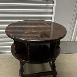 Round Table With Glass Top Spinning 