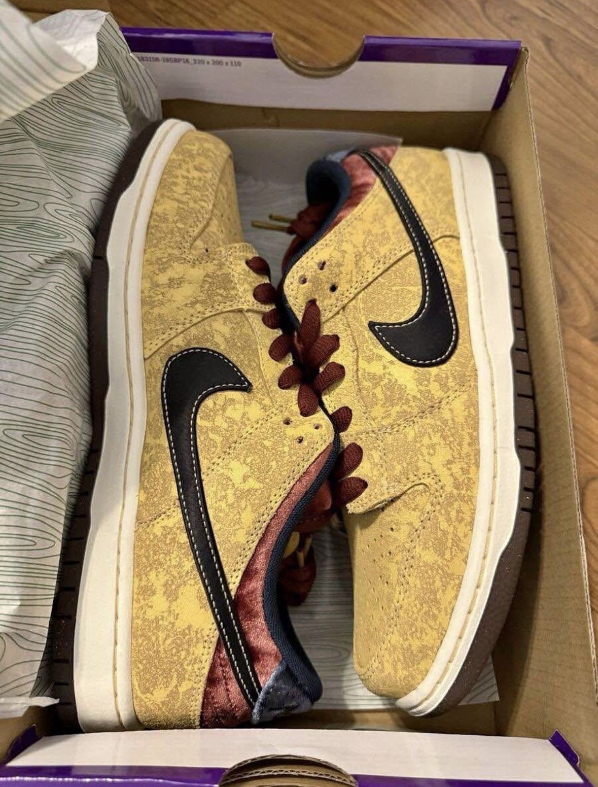 Nike Sb Dunk Low City Of Cinema “rare”