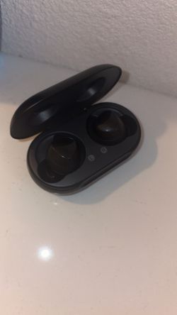2 SAMSUNG Galaxy Buds, Black (Charging Case Included)