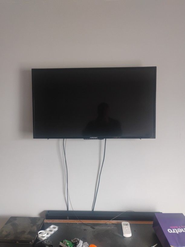46 Inch Bluetooth TV