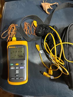 Fluke 52II THERMOMETER