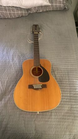 YAMAHA FG-230 Acoustic Guitar-01