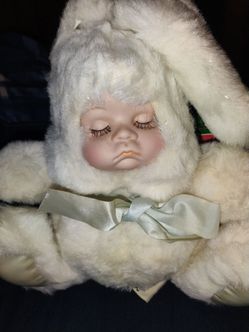 Vintage baby face music box with moving parts $60