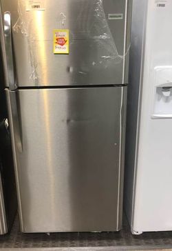 Frigidaire top freezer!!! HNEQH