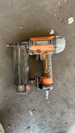 Ridgid R213BNF Brad Nailer