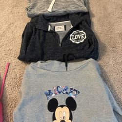 Women’s Sweater Large 