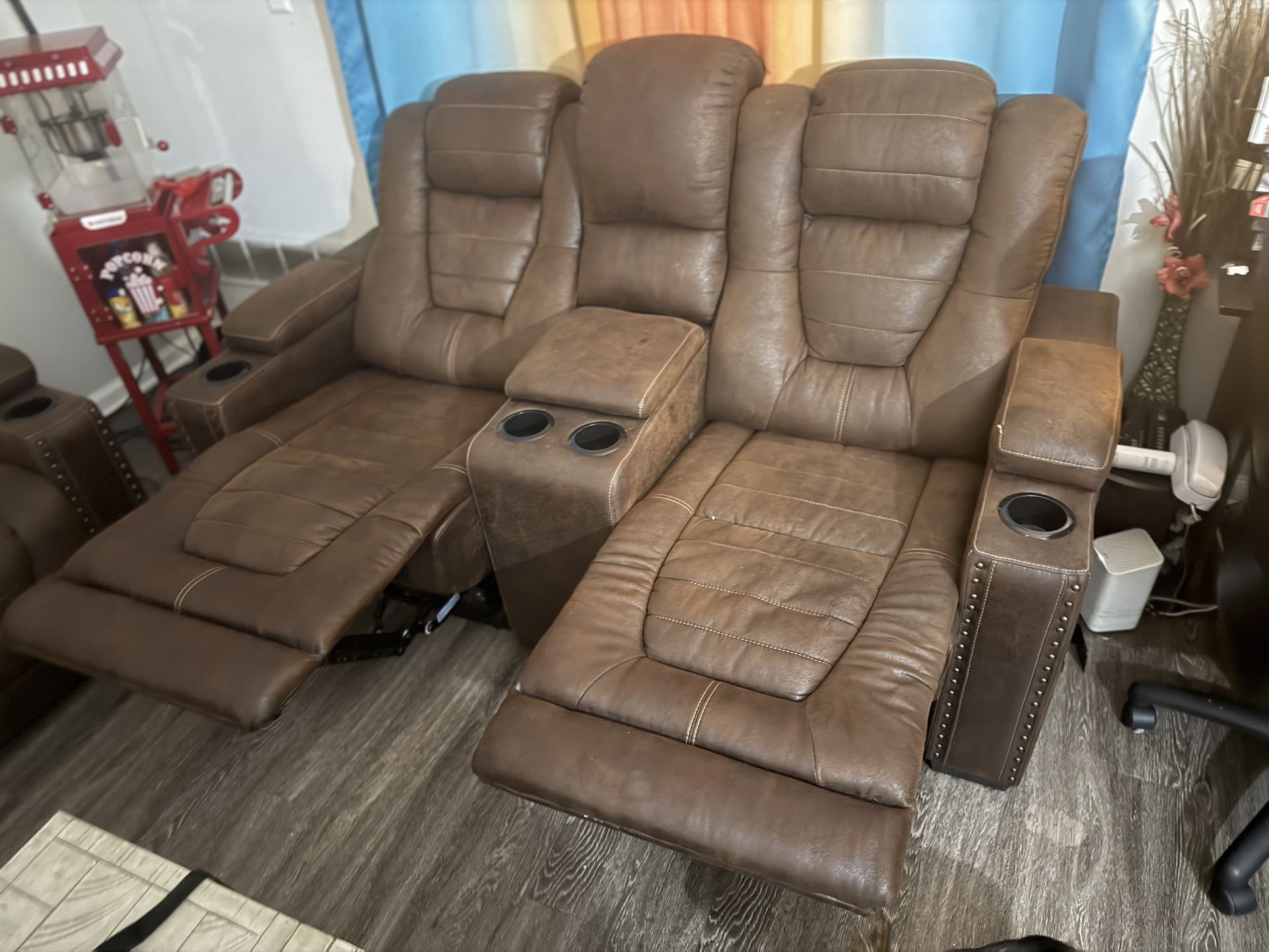 Power Reclining Sofa w/ Adjustable Headrests