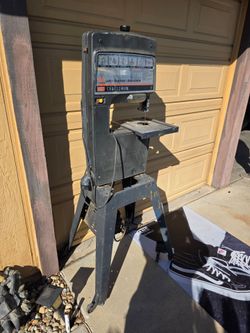 Band saw