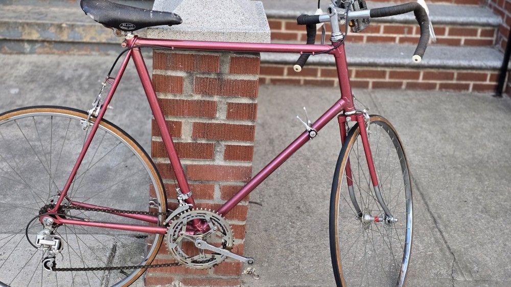 Raleigh Grand Prix 64cm Road Bike....