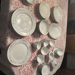 Vintage Harmony House Fine China, Jennifer pattern