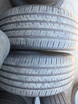 (2) 255/45R20 PAIR OF USED TIRES EVOLUXX 70% LIFE !!!