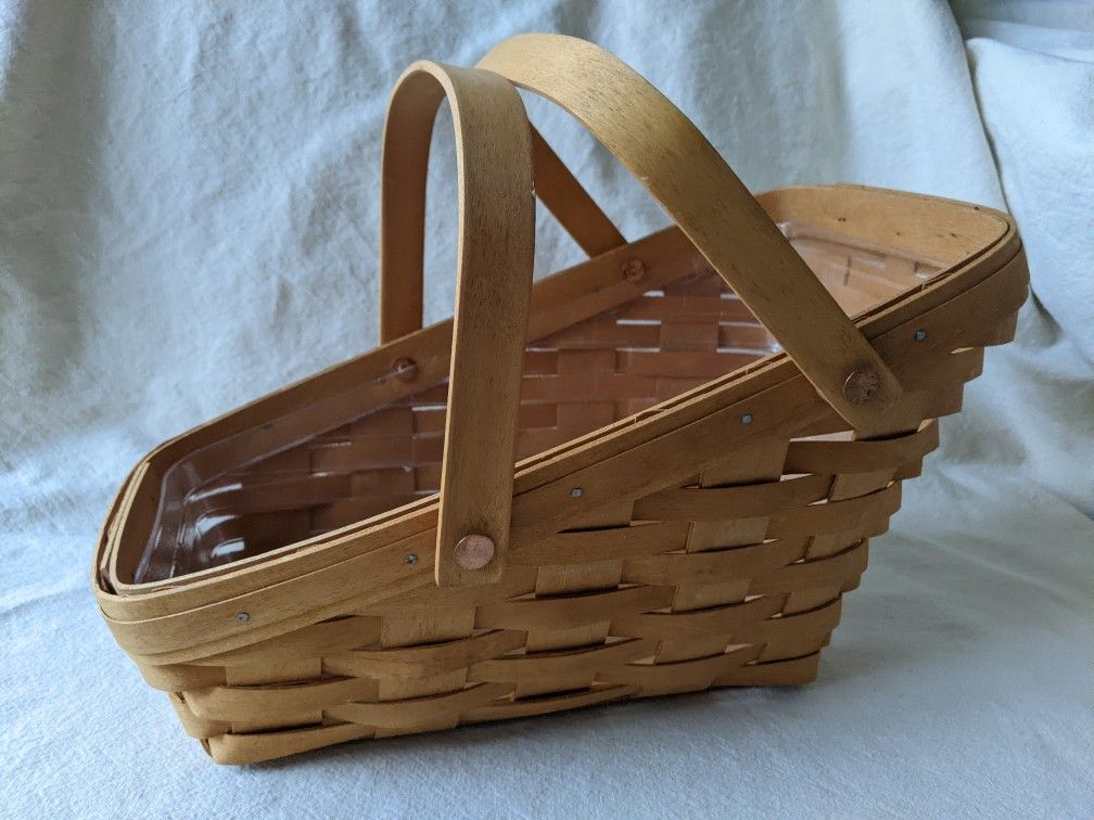 Vtg 1995 Longaberger Slanted Basket Vegetable Fruit w/ Liner