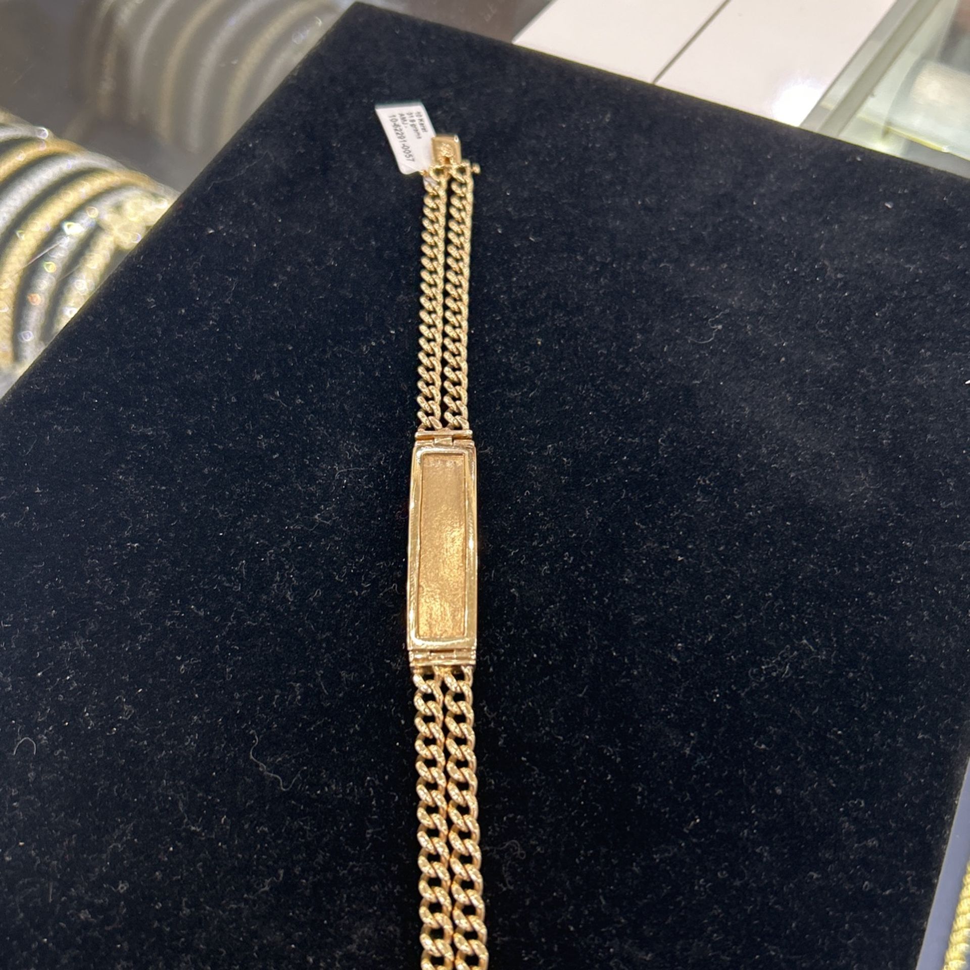 10k Gold Cuban Bracelet 