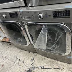 LG Front Load Graphite Steel Washer Dryer Electric Set