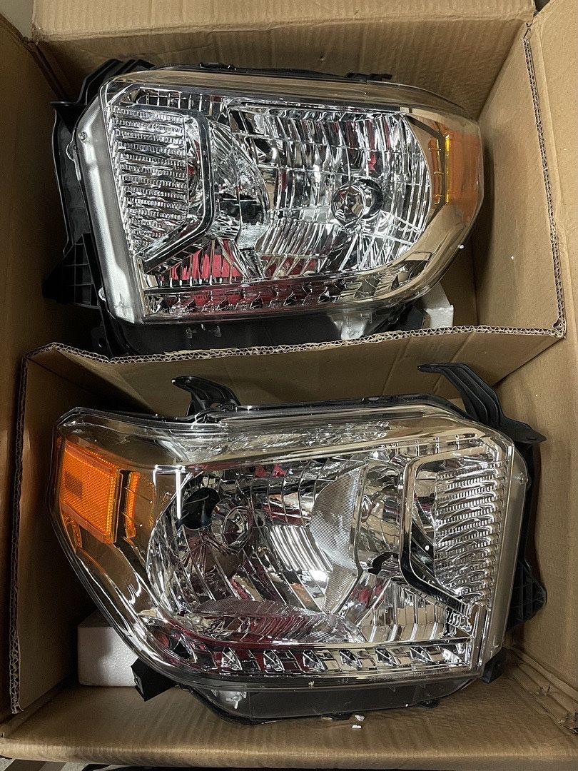 14 to 20 Toyota Tundra Headlights Chrome Luces Micas Calaveras OEM STYLE