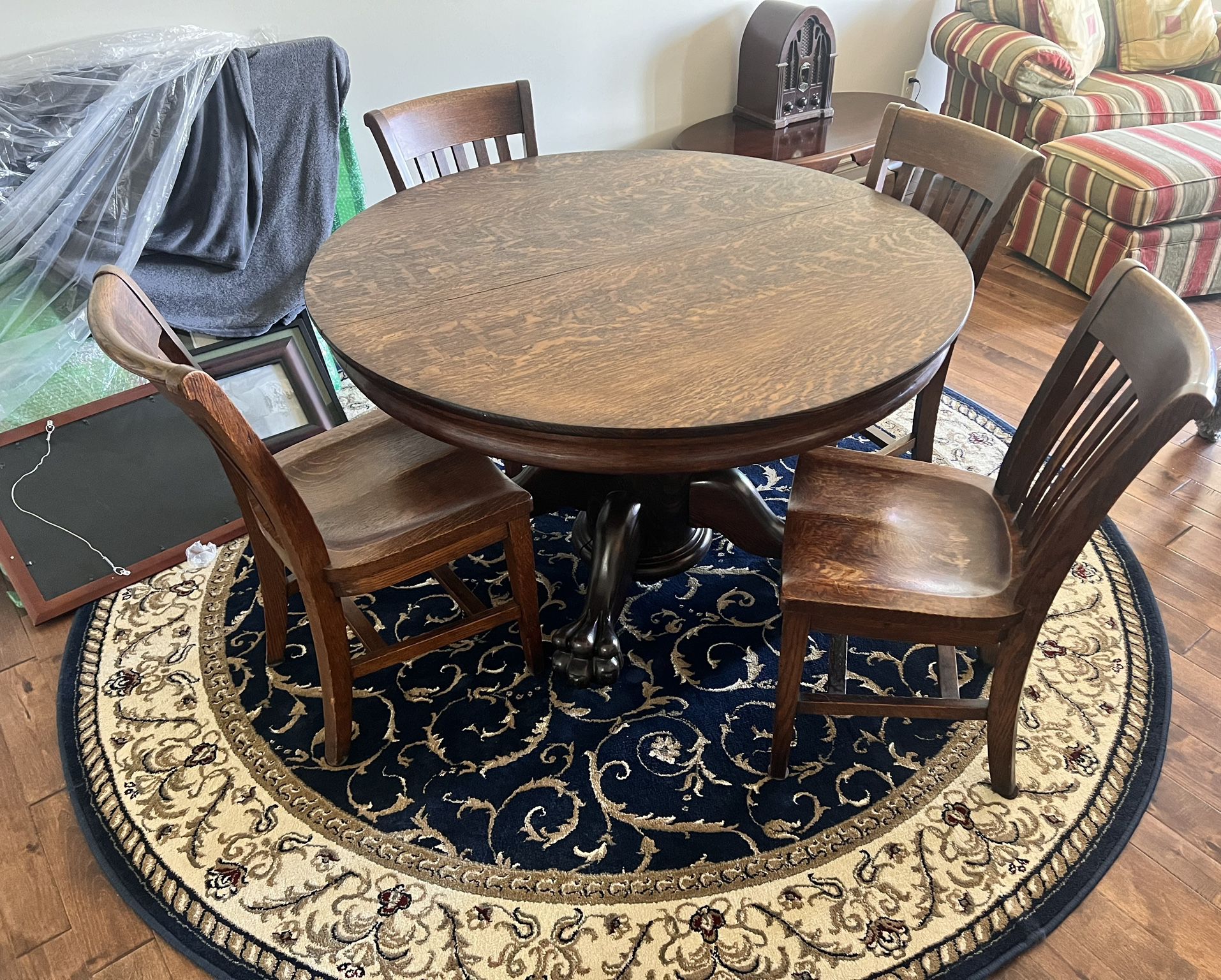 Antique wood Table And Chairs
