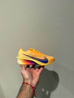 Women Size 6 - Nike Vaporfly 4 - NEW