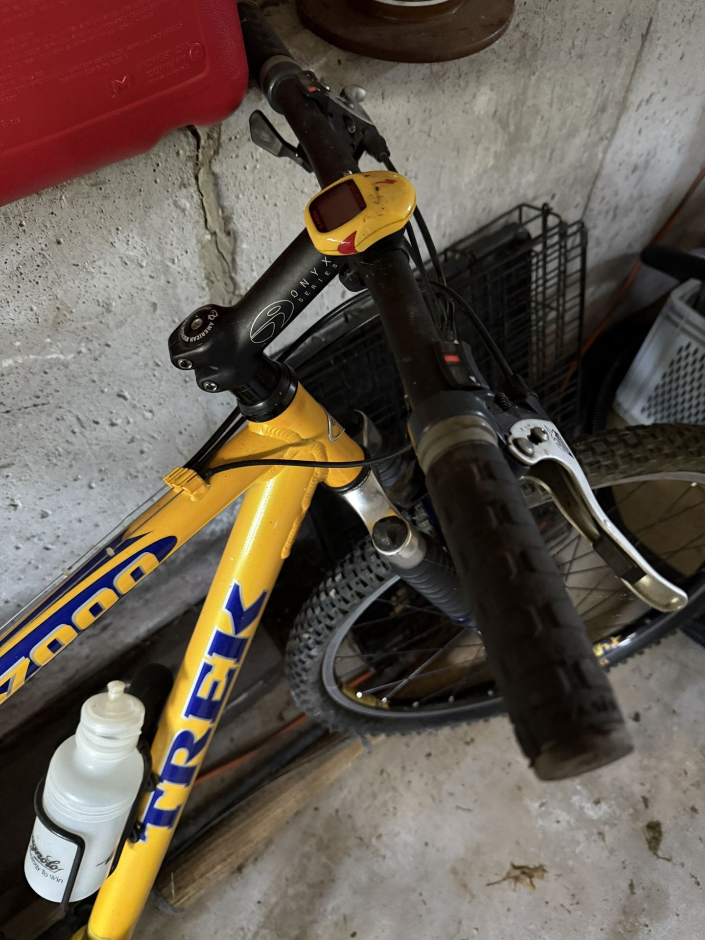 Trek キッズバイク イエロー Trek Mountain Bike for Sale in Seekonk, MA - OfferUp