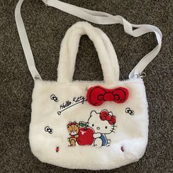 hello kitty purse 