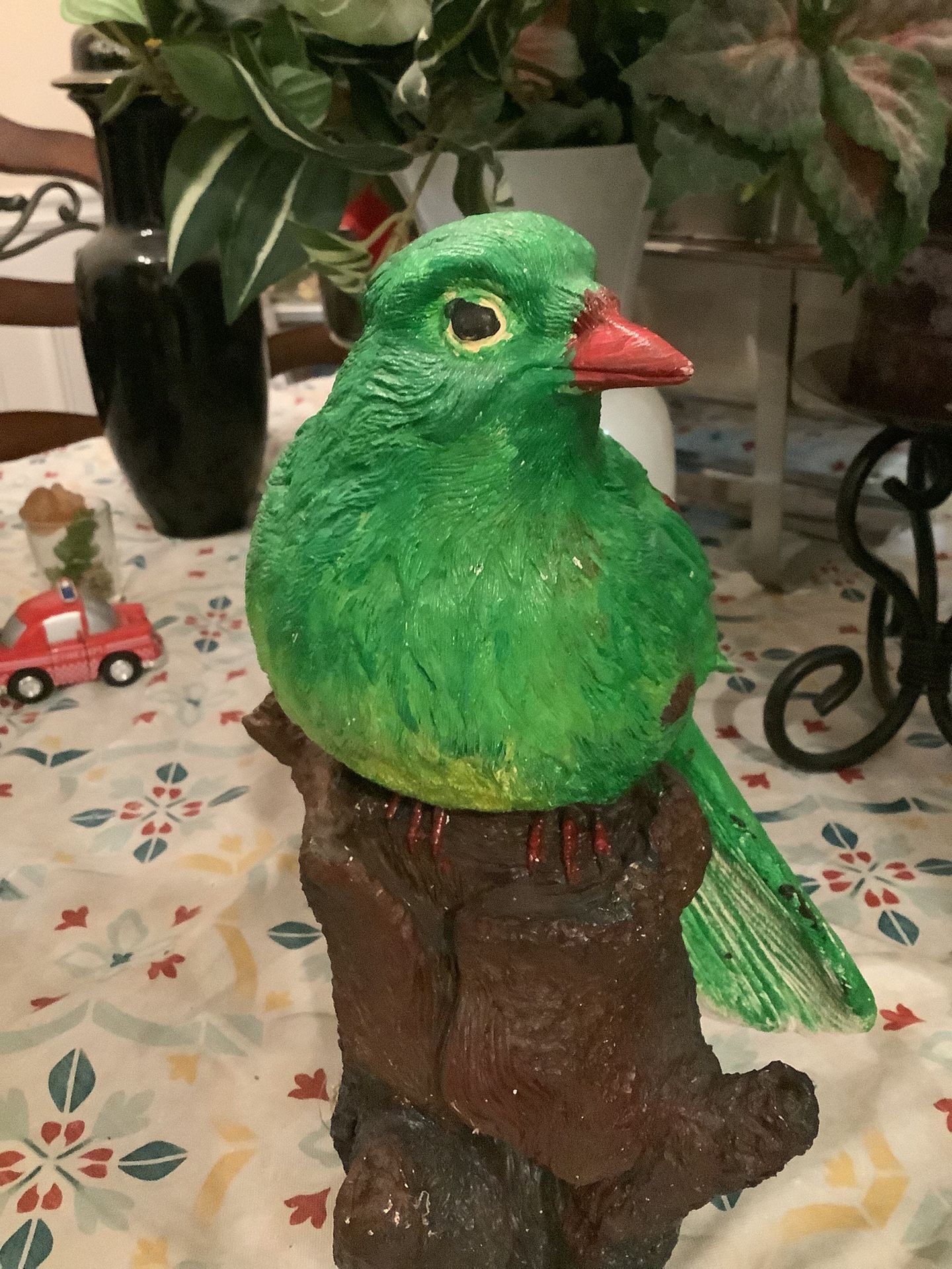 Nice bird statue moving sale