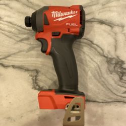 Milwaukee M18 Fuel Impact Driver