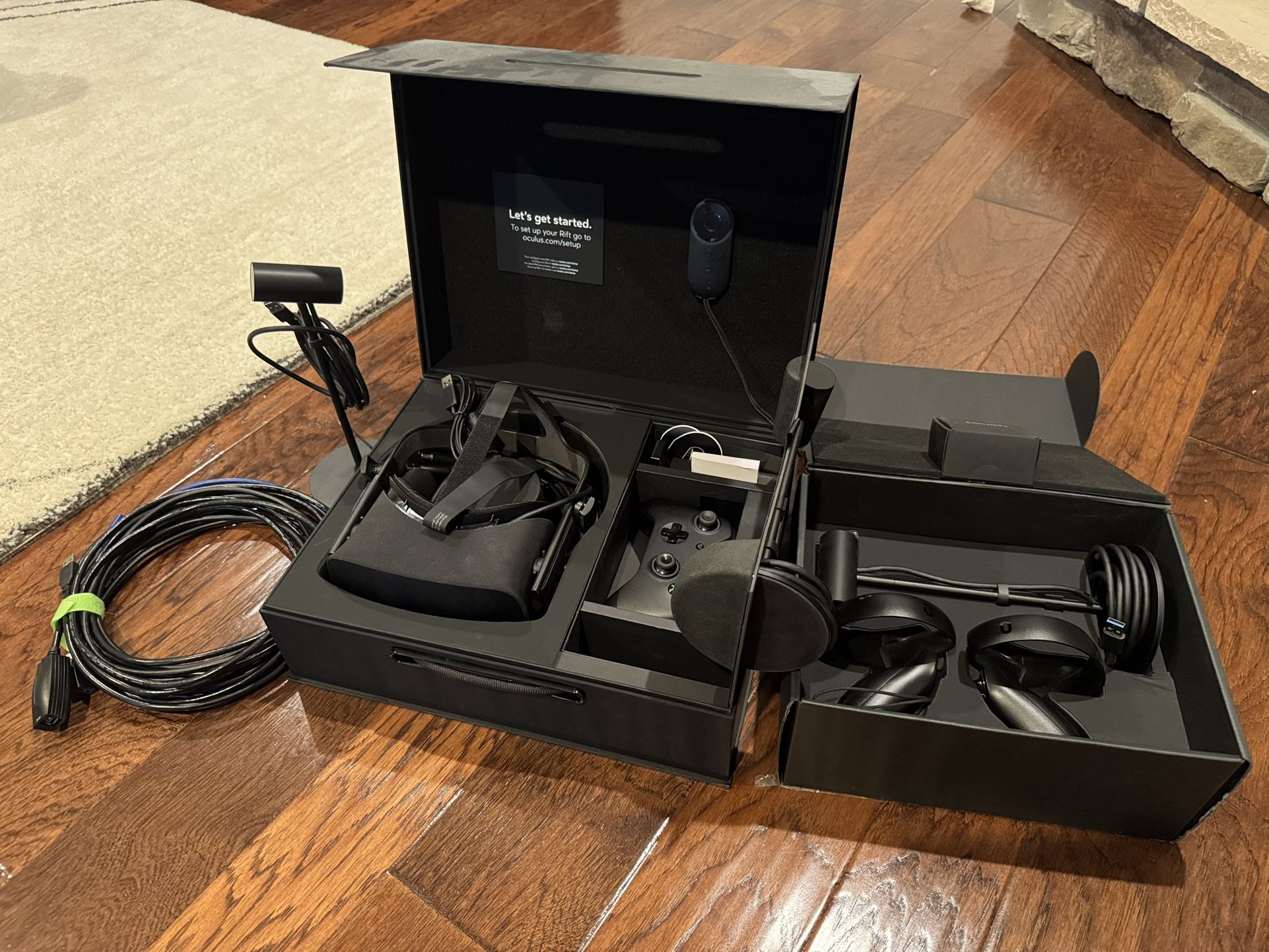 Oculus Rift CV1 Complete Bundle with Extra Sensor