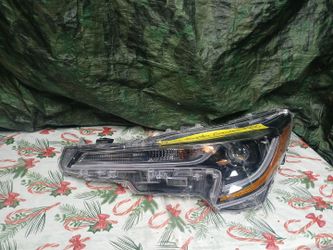 2022-23 Toyota Corolla Left Headlight