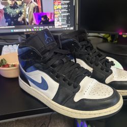 Air Jordan 1 Mid