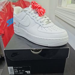 Air Force 1 Low Supreme White Size: 10