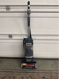 Shark Stratos Lift Away ADV Upright Vacuum Cleaner