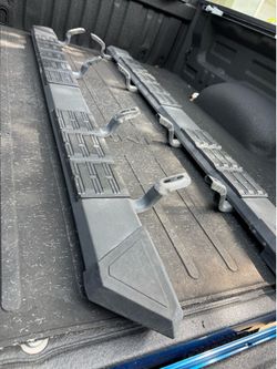 Toyota tundra steps