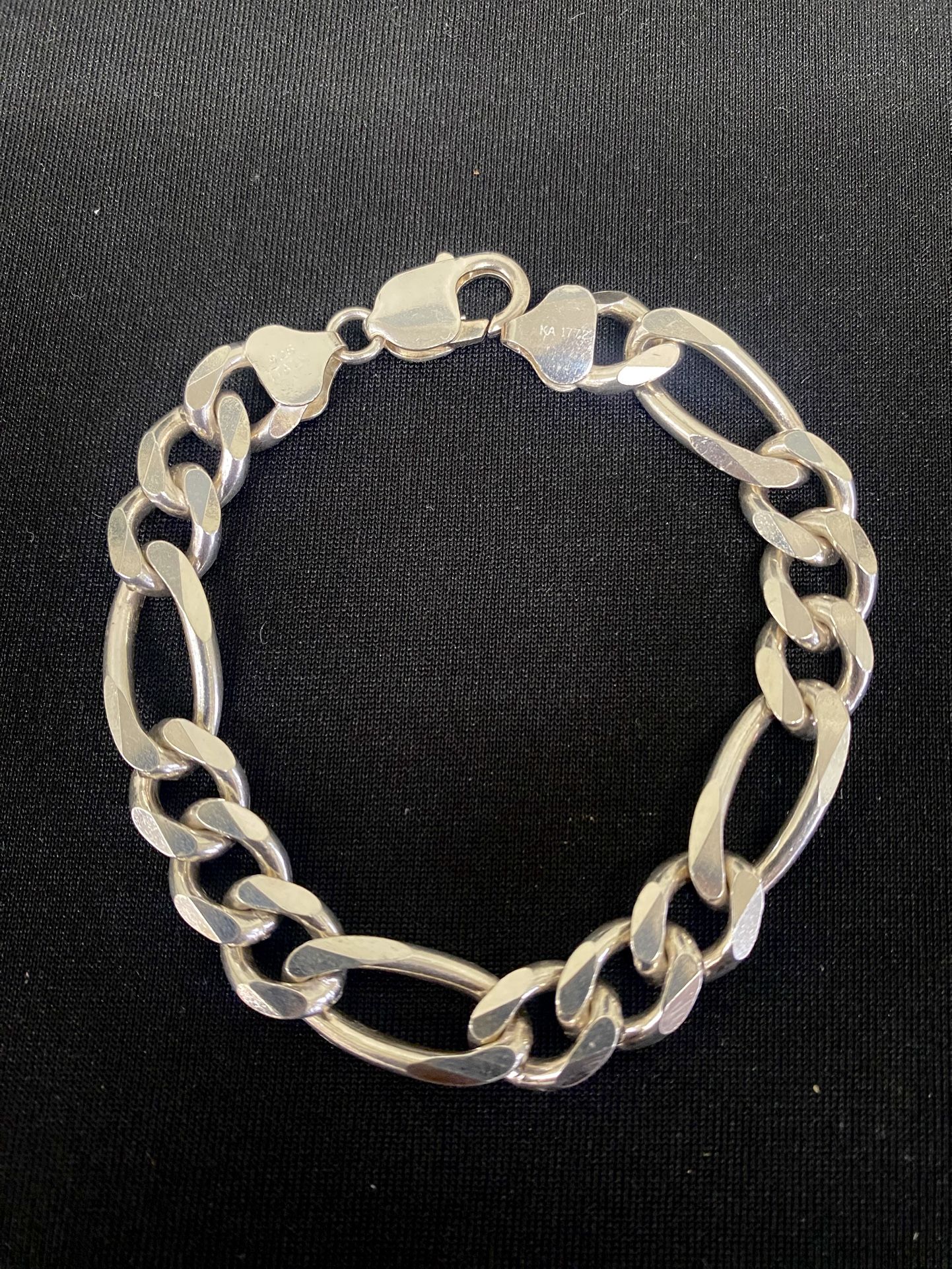 Silver 8” Fígaro Bracelet 50% Off!
