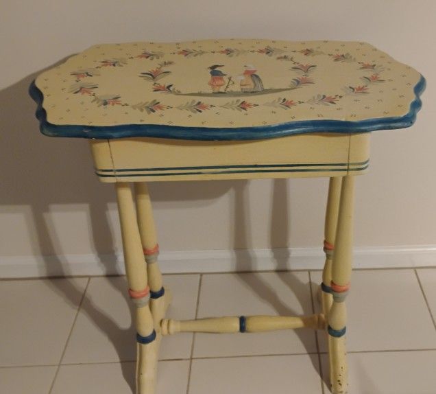 HAND PAINTED WOOD DESK FRECH COUNTRY