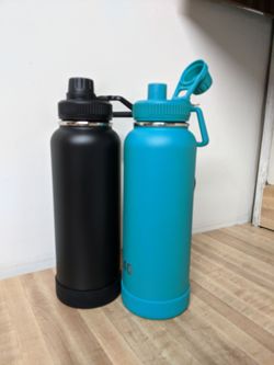 40-OZ Vacuum Insulated Bottle (Brand New)

Multiple units available.
Pickup only in Brunswick. Thanks.