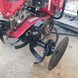 Honda Tiller Like new Model FC600