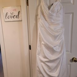 DAVID'S BRIDAL GOWN CORSET BACK WITH TAG