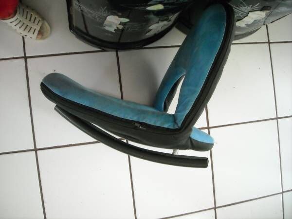 Folding portable rocking floor chair