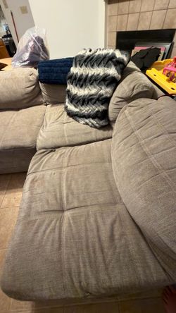 Modular Sectional Sofa with Ottoman