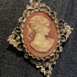 Vintage Cameo