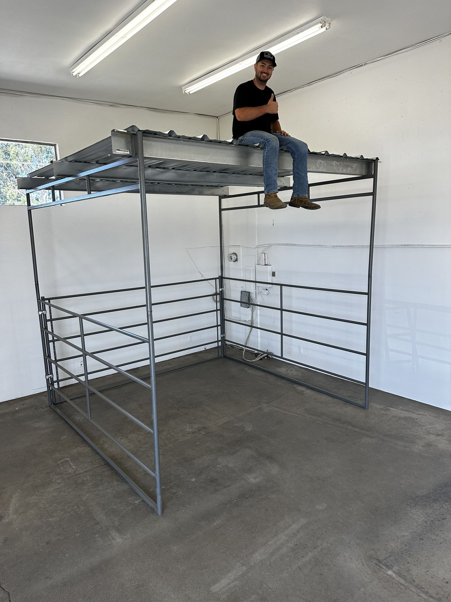 Horse Livestock Stall With Shade Cover Shelter 