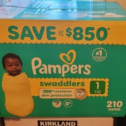 New Diapers  210 Count